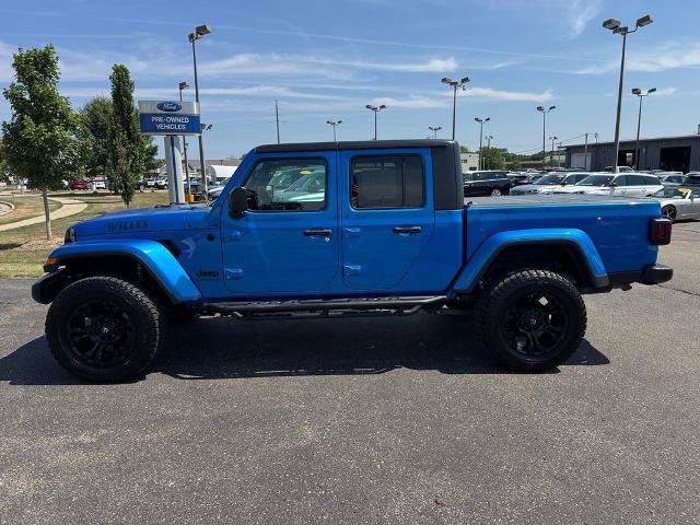 Used 2021 Jeep Gladiator Sport AWD/4WD image 3