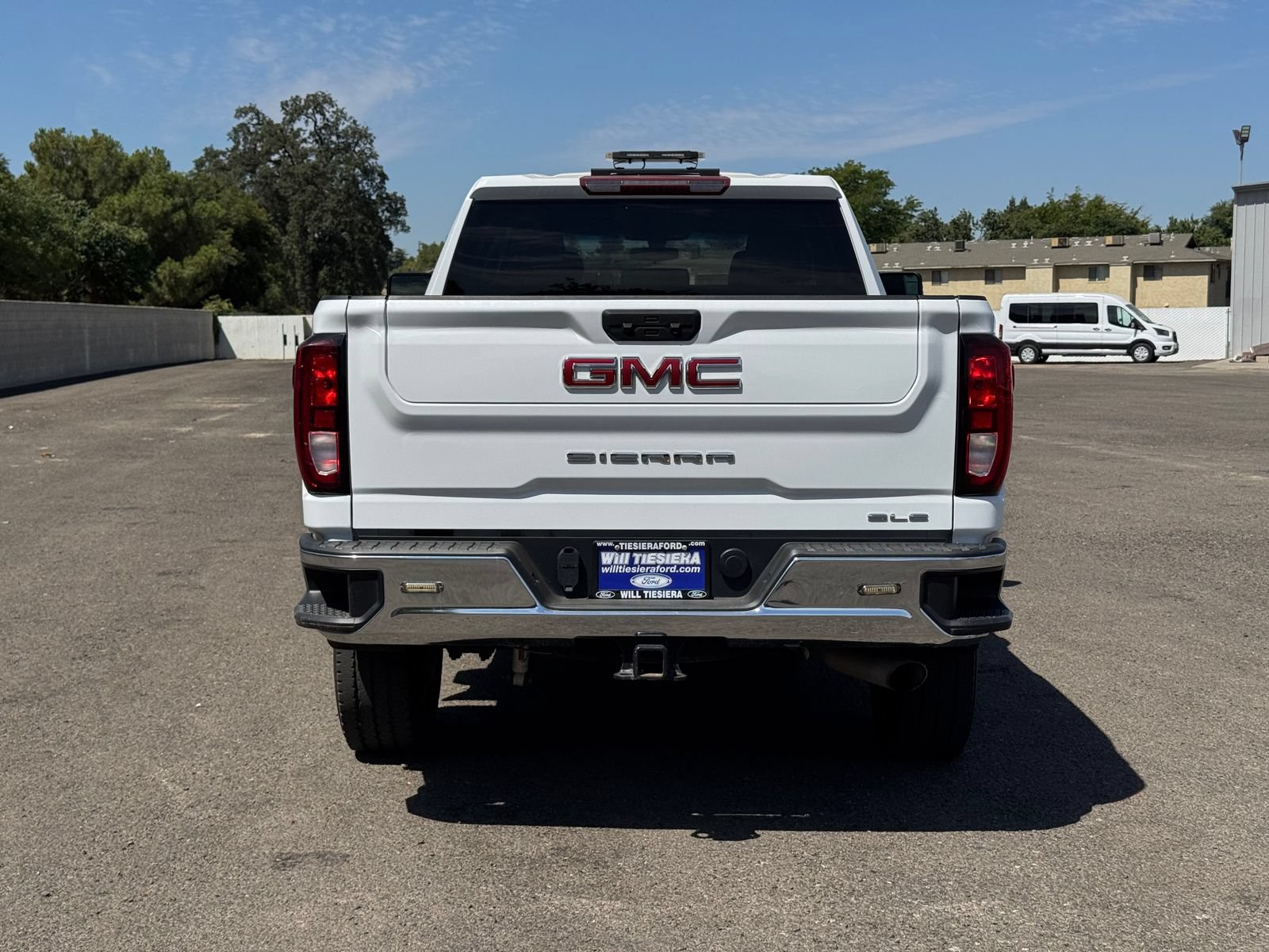 Used 2022 GMC Sierra 2500 SLE w/ SLE Convenience Package AWD/4WD image 4