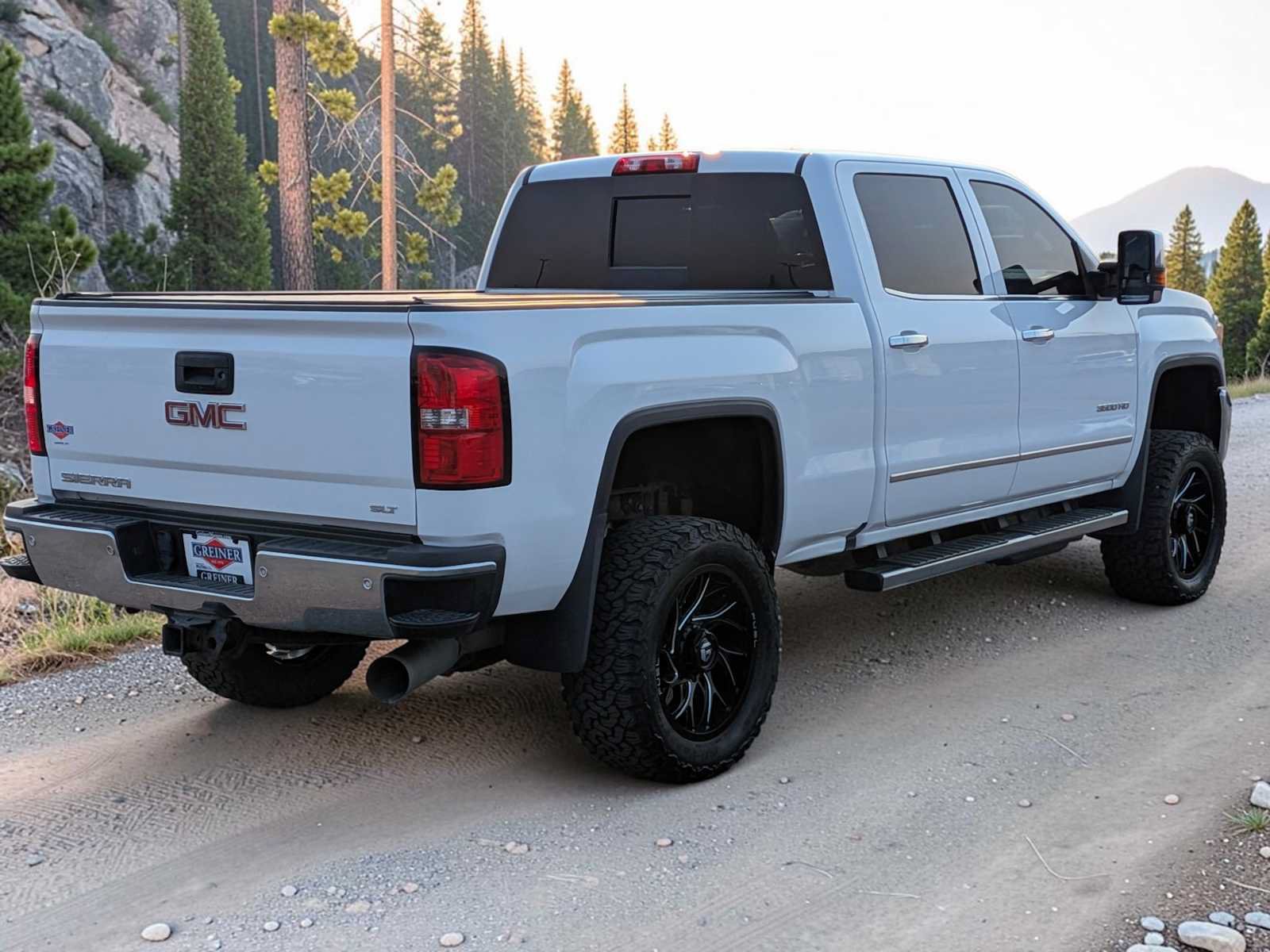 Used 2018 GMC Sierra 3500 SLT AWD/4WD image 6