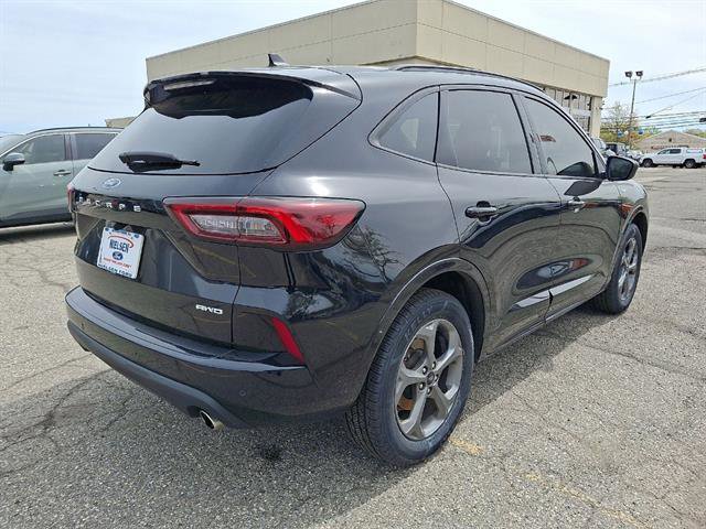 Certified 2023 Ford Escape ST-Line w/ Tech Pack #1 AWD/4WD image 31