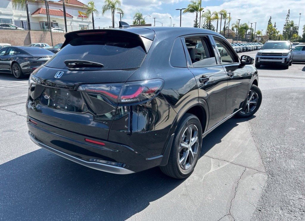 Used 2024 Honda HR-V EX-L image 5