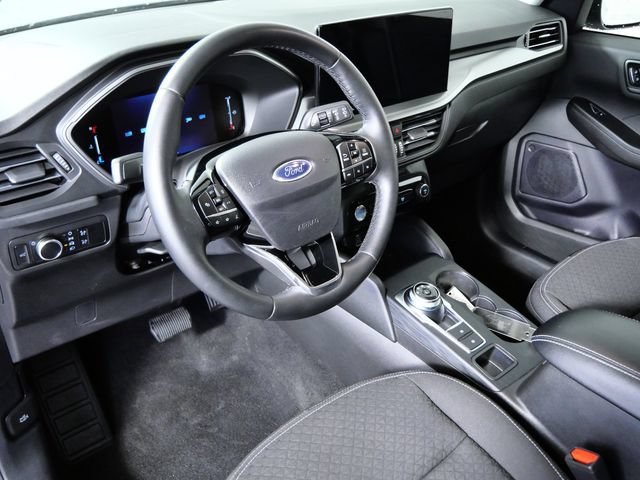 Certified 2024 Ford Escape Active w/ Tech Pack #1 AWD/4WD image 3