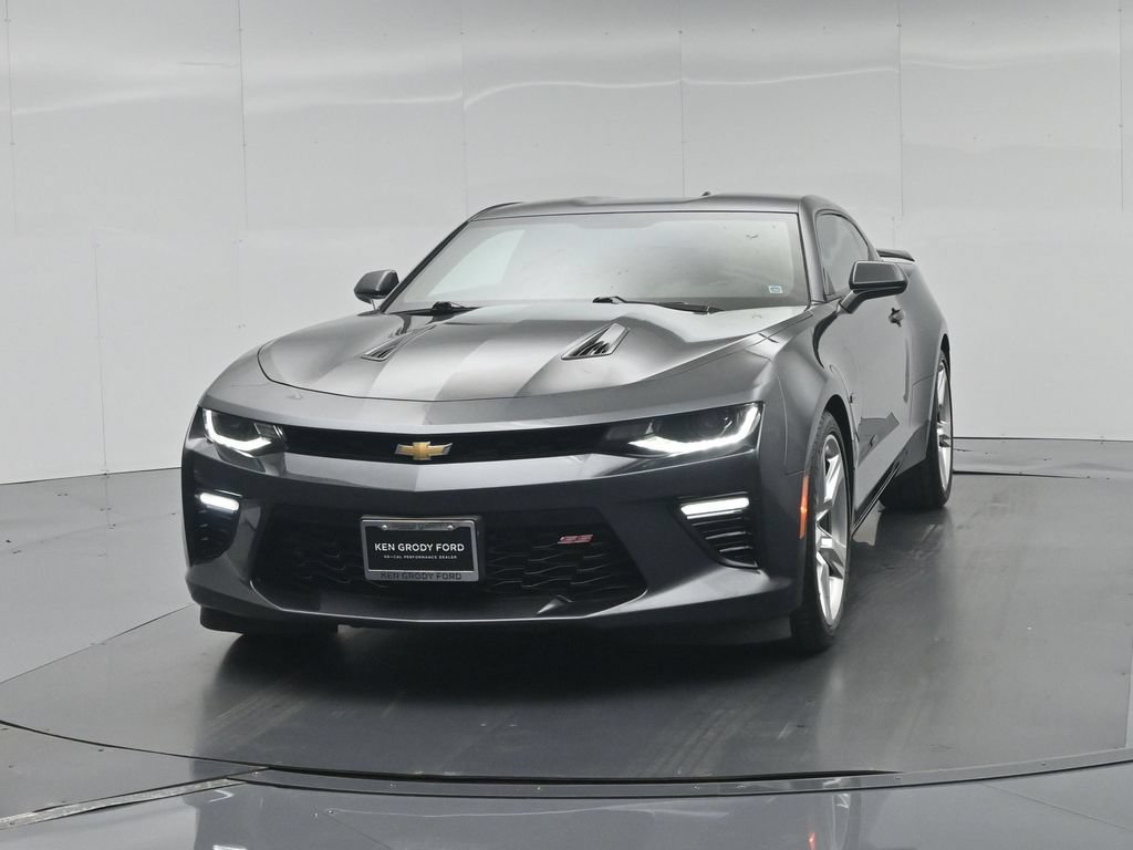 Used 2018 Chevrolet Camaro SS RWD image 56