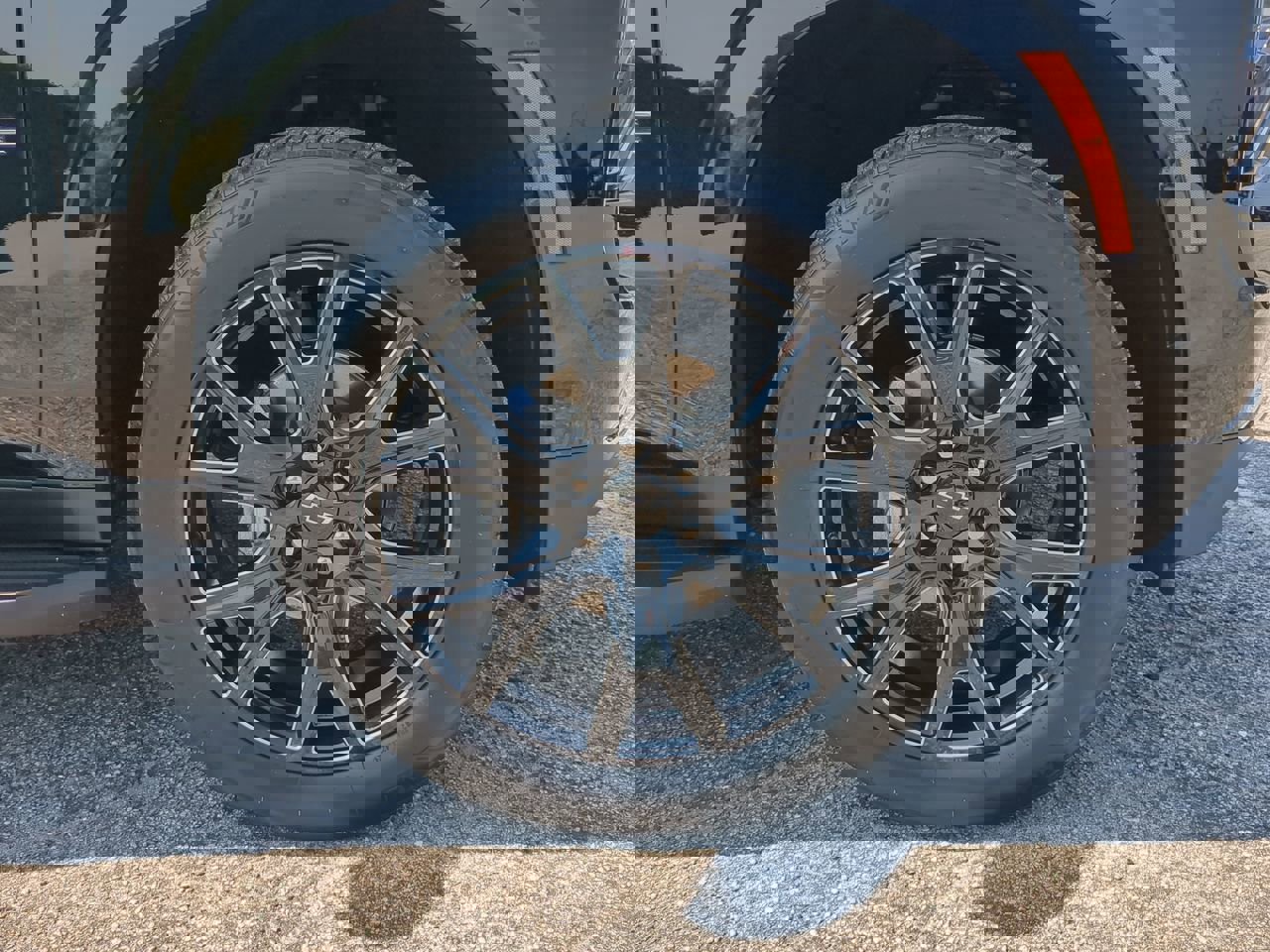 Used 2025 Chevrolet Tahoe LT w/ Comfort Package image 9