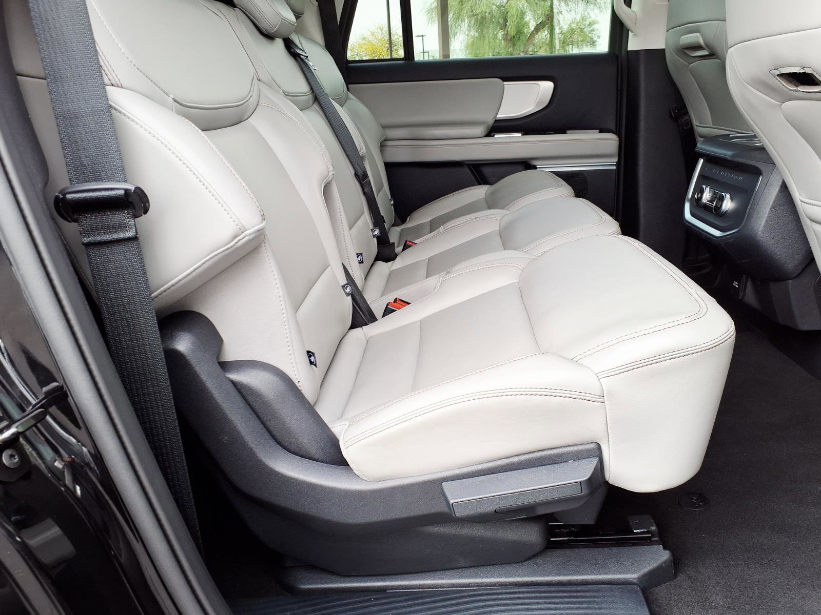 Certified 2025 Ford Expedition Max Active image 14