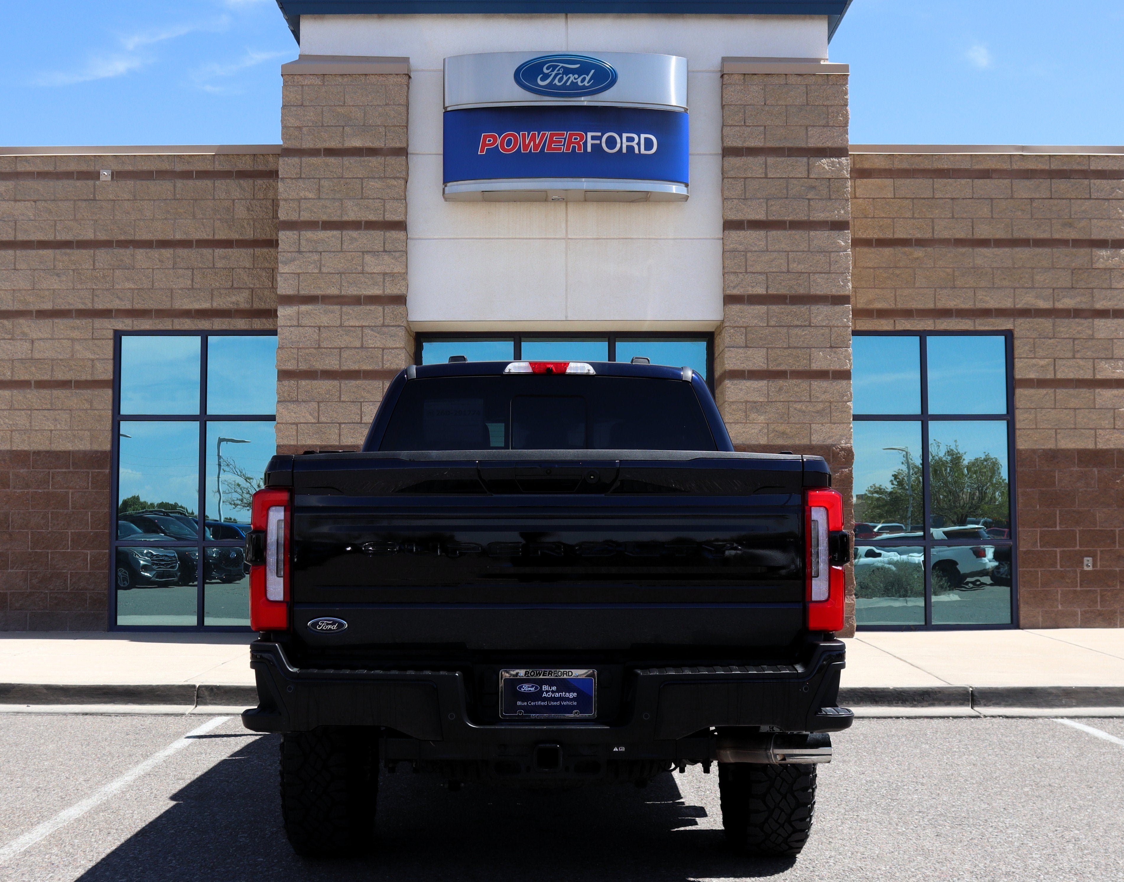 Certified 2025 Ford F250 Platinum w/ Tremor Off-Road Package AWD/4WD image 7