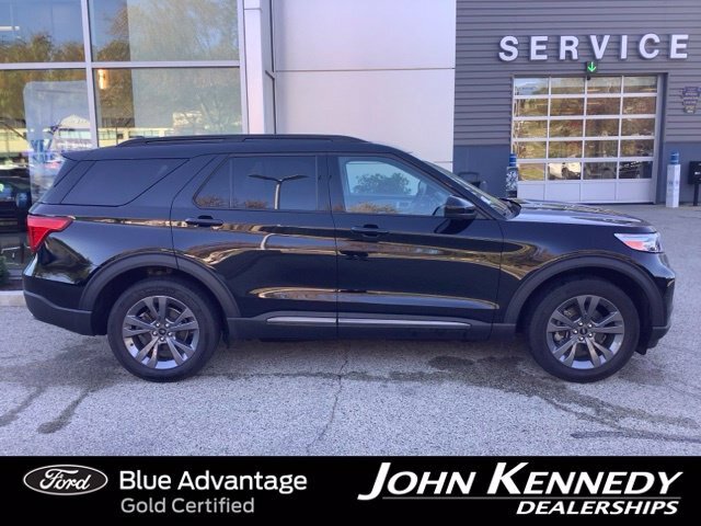 Certified 2023 Ford Explorer XLT w/ Equipment Group 202A AWD/4WD image 2
