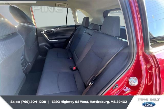 Used 2024 Toyota RAV4 LE image 19