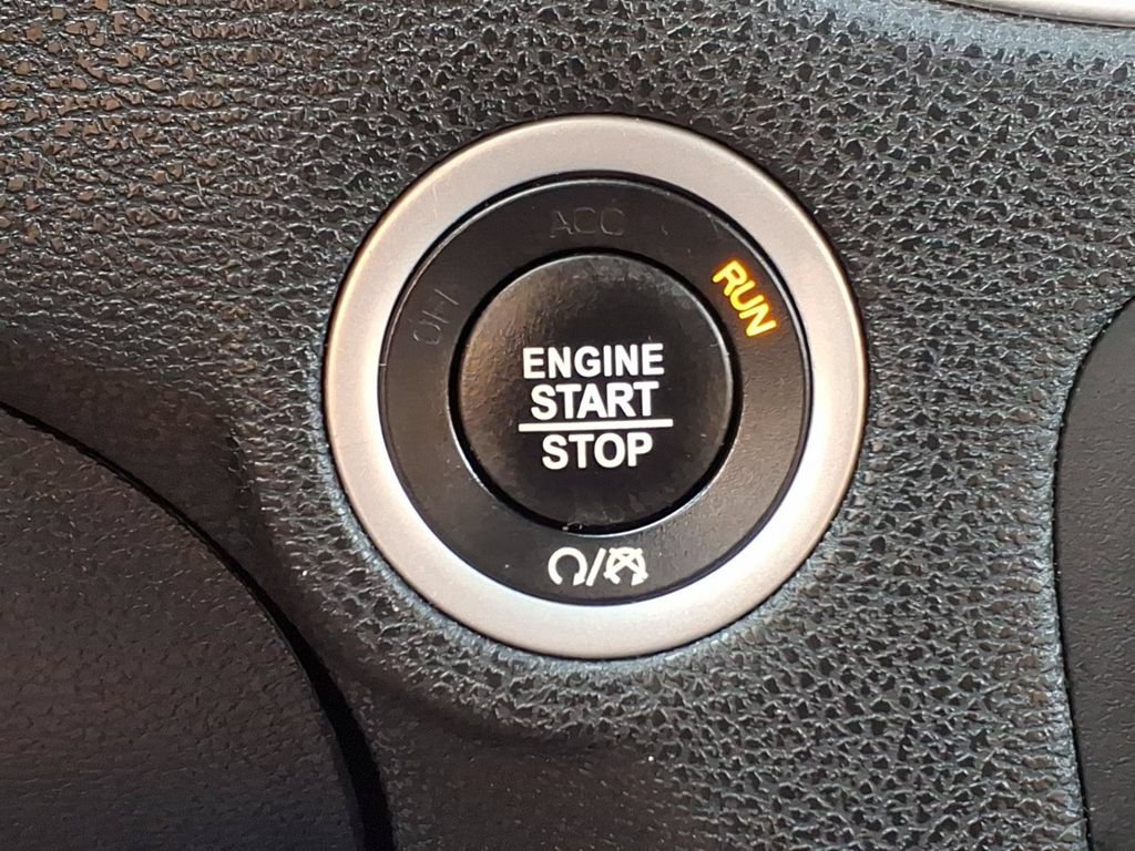 Used 2019 Dodge Charger SXT w/ Driver Confidence Group AWD/4WD image 21