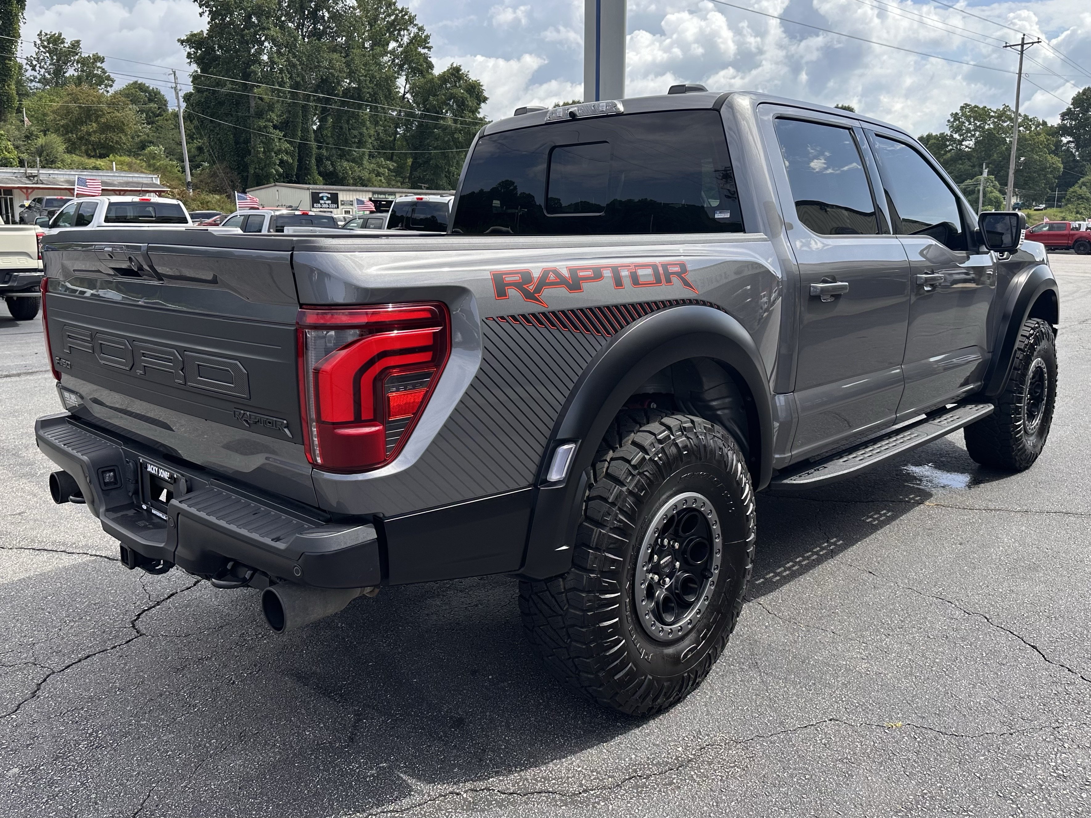 Certified 2025 Ford F150 Raptor AWD/4WD image 8