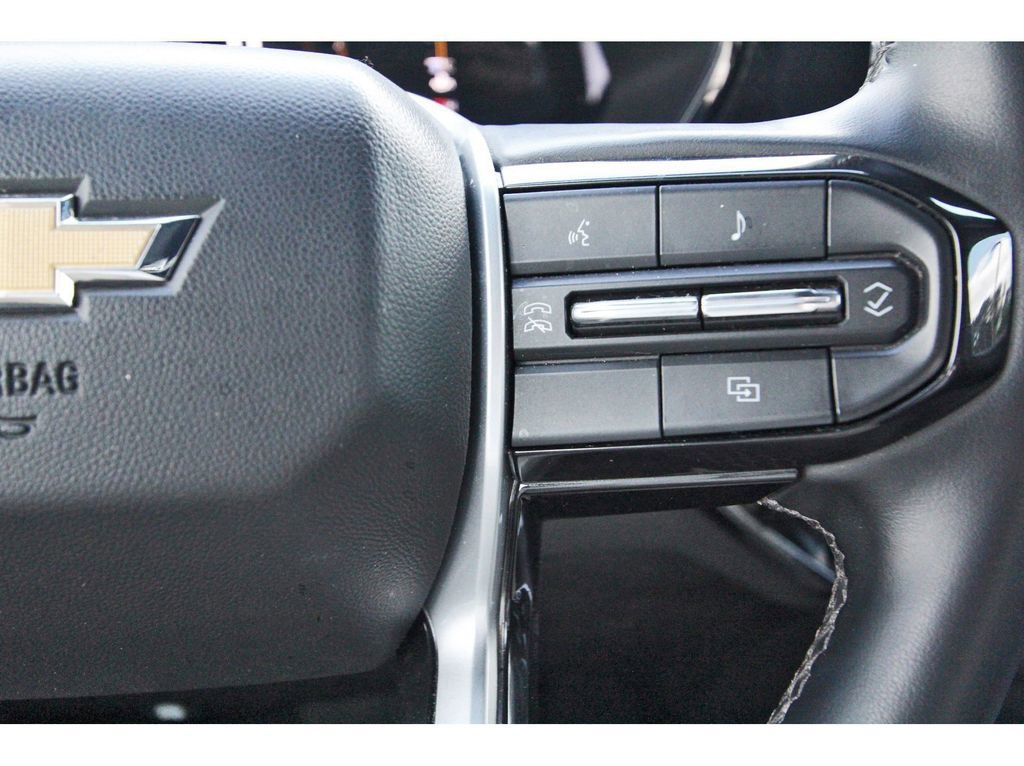 Used 2023 Chevrolet Colorado LT image 18