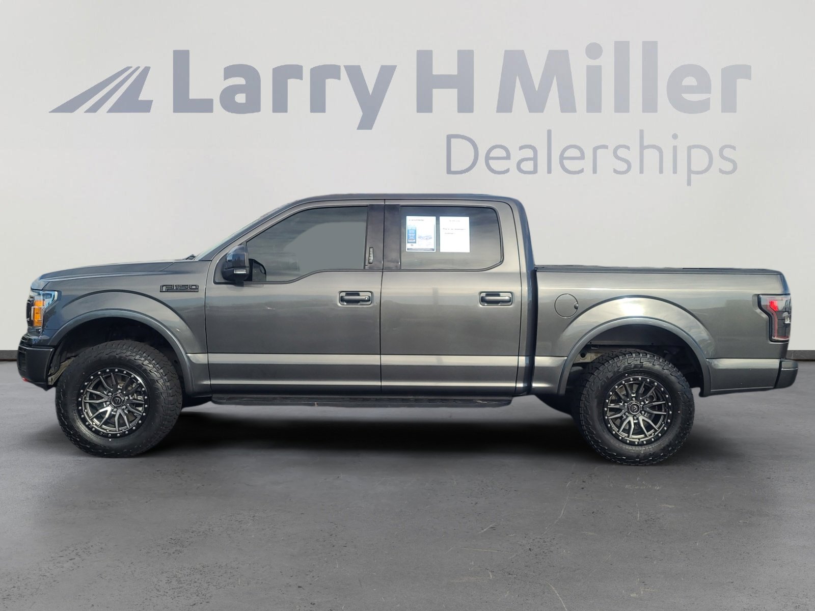 Certified 2019 Ford F150 XLT w/ Equipment Group 302A Luxury image 2