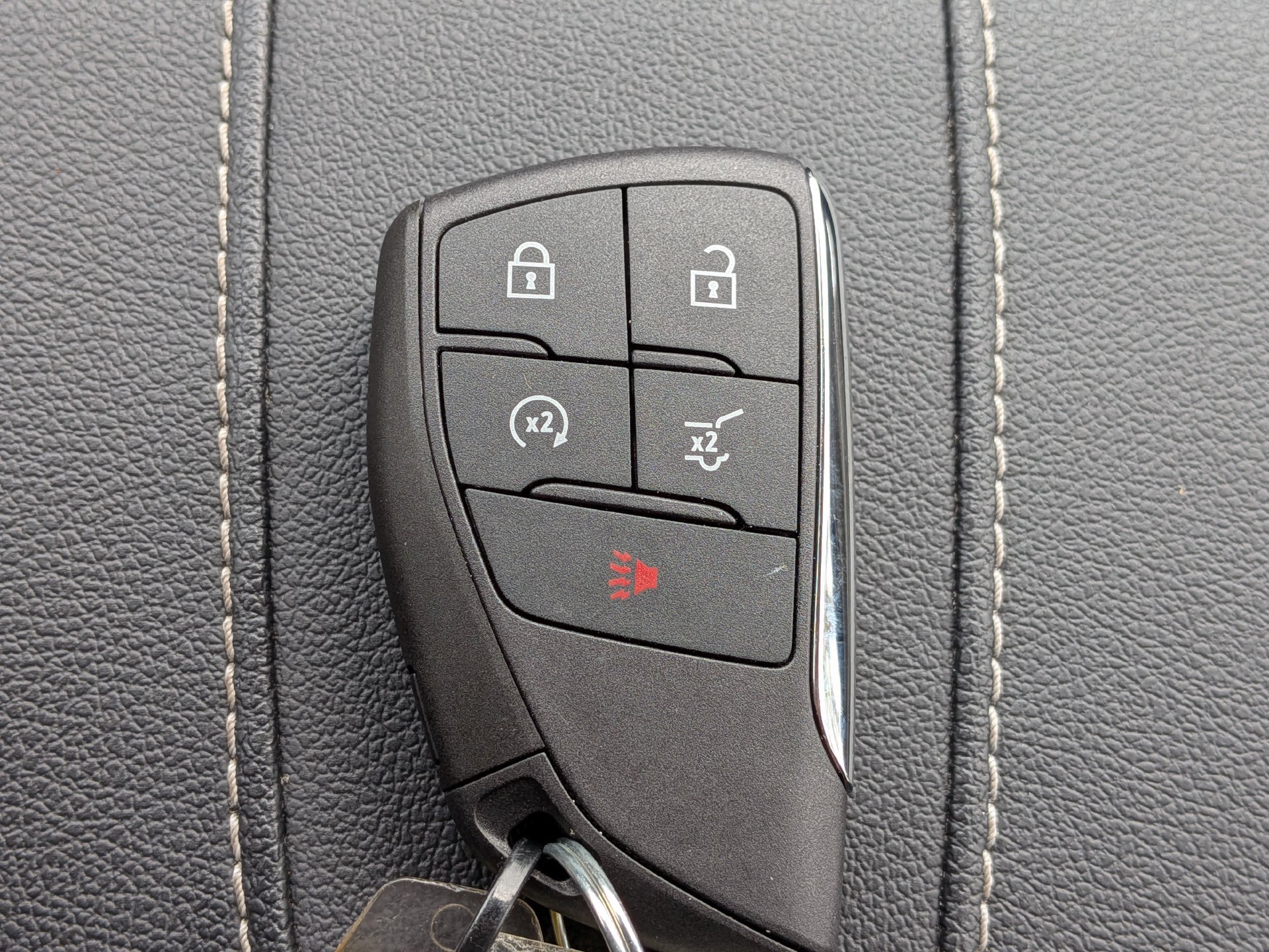 Used 2026 Chevrolet Traverse LT w/ Driver Confidence Package FWD image 33