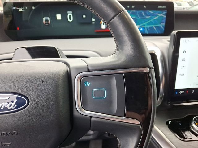 Certified 2025 Ford Expedition Max Platinum image 21