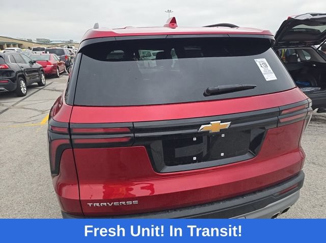 Used 2025 Chevrolet Traverse LT w/ Sun and Wheel Package FWD image 6