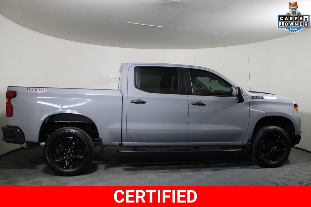 Used 2025 Chevrolet Silverado 1500 Custom Trail Boss w/ LPO, Dark Essentials Package image 4