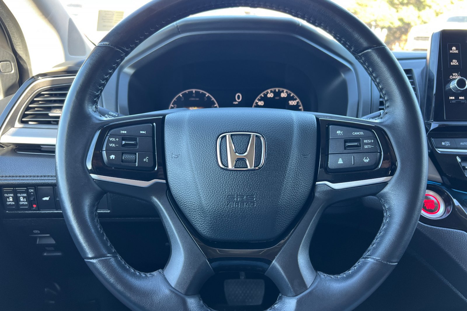Used 2025 Honda Odyssey Touring image 27