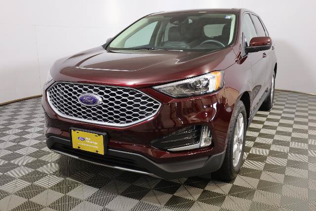 Certified 2024 Ford Edge SEL w/ Convenience Package AWD/4WD image 3