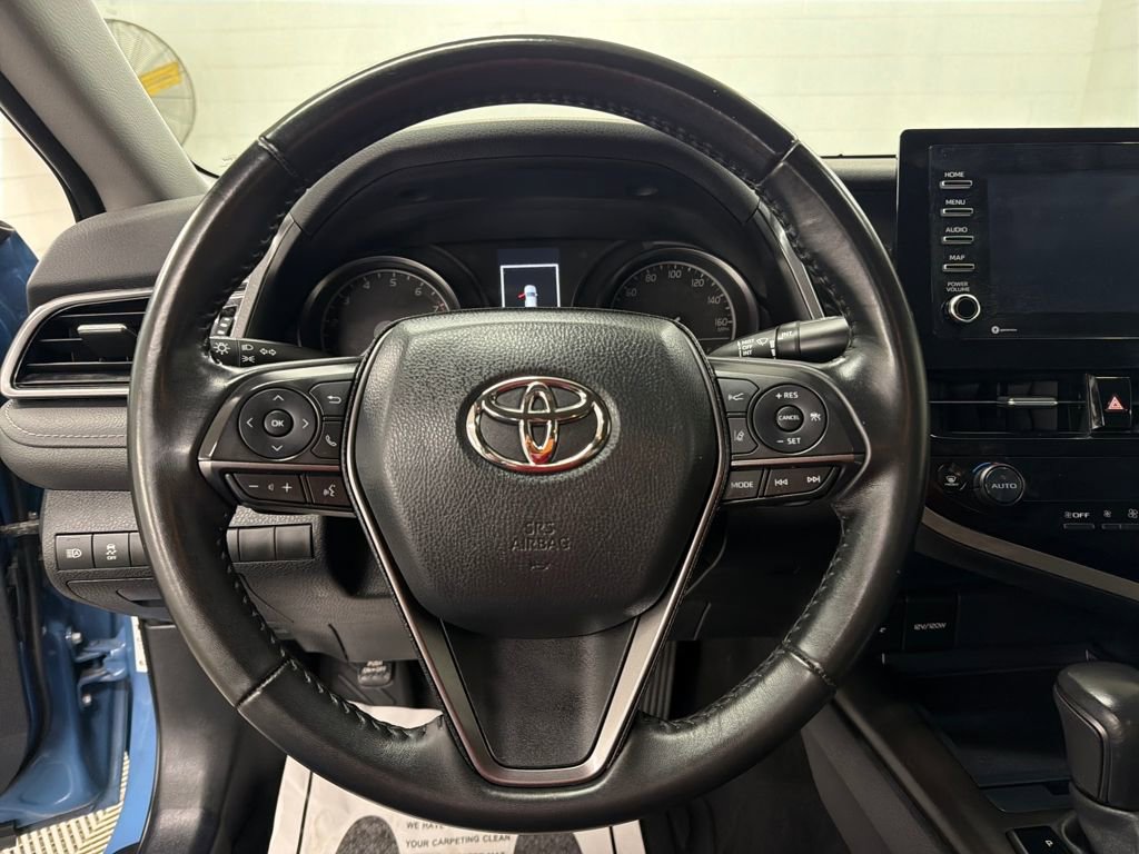 Used 2023 Toyota Camry SE image 17