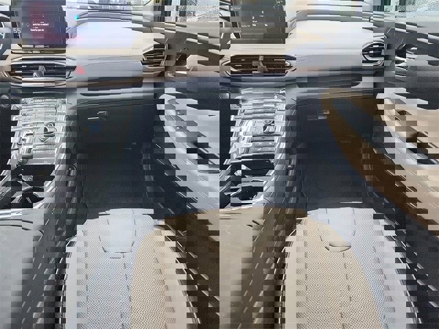 Used 2022 Hyundai Santa Fe Limited image 10