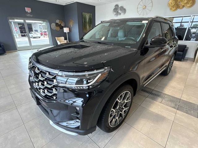 Certified 2025 Ford Explorer Platinum w/ Ultimate Package AWD/4WD image 7