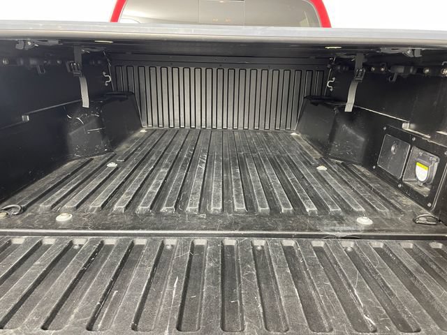 Used 2021 Toyota Tacoma TRD Off-Road w/ Technology Package AWD/4WD image 19
