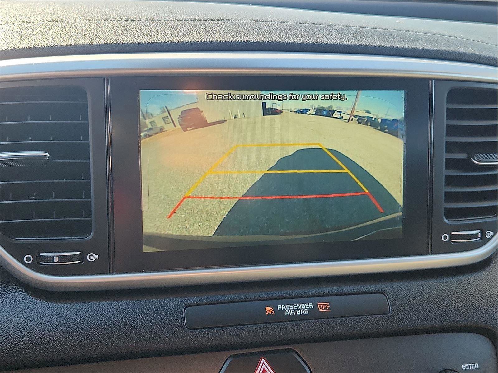 Used 2021 Kia Sportage LX image 17