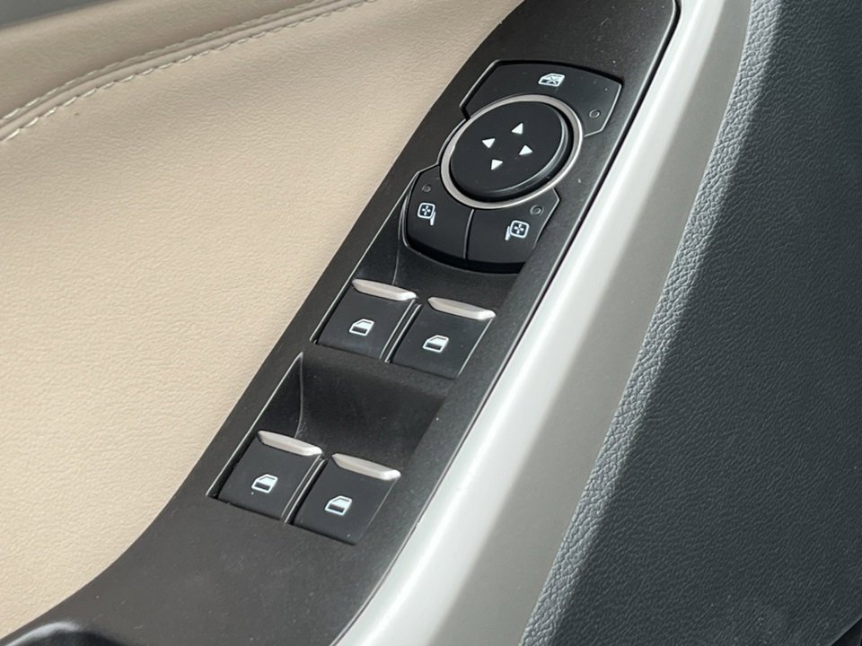 Certified 2023 Ford Explorer XLT w/ Equipment Group 202A image 17