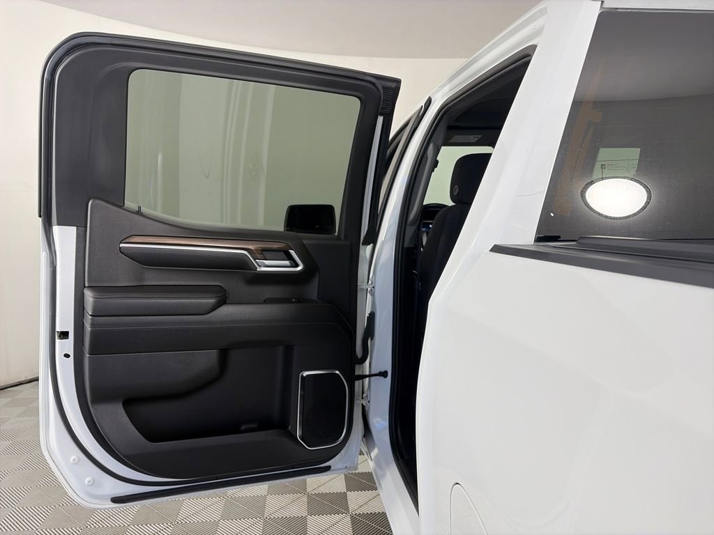 Used 2022 Chevrolet Silverado 1500 RST w/ Convenience Package II image 12