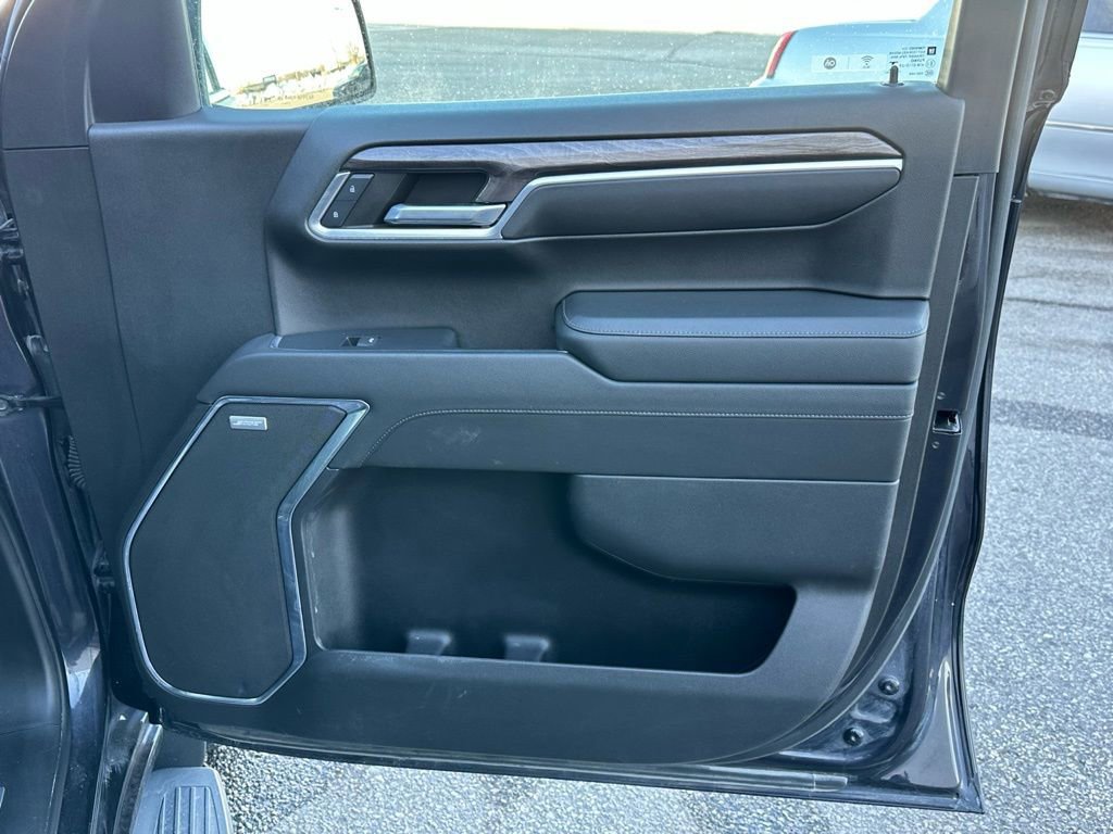 Used 2022 Chevrolet Silverado 1500 LTZ image 23