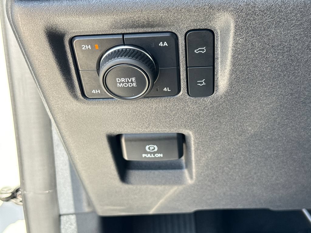 Certified 2025 Ford Expedition Max Platinum AWD/4WD image 16
