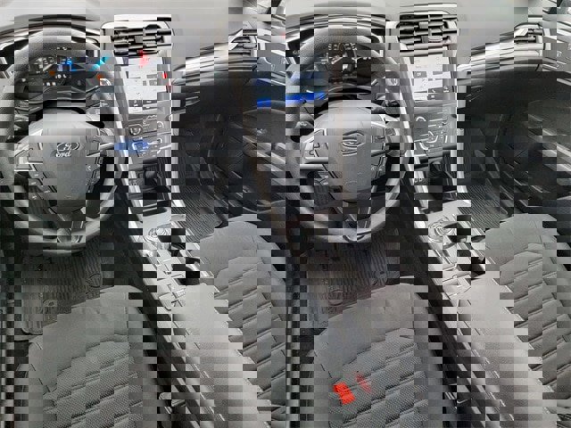 Certified 2020 Ford Fusion SE image 37