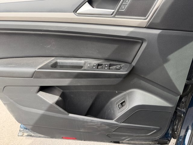 Used 2021 Volkswagen Atlas SE w/ Panoramic Sunroof Package FWD image 12