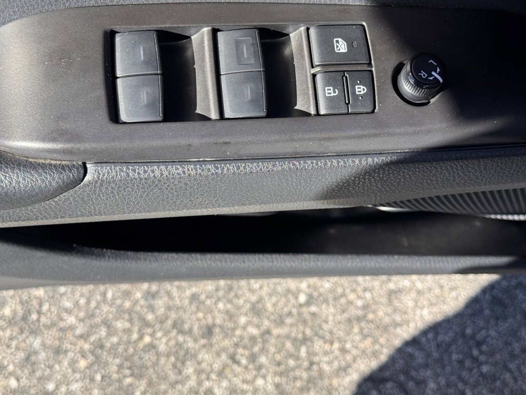 Used 2024 Toyota Camry SE image 16