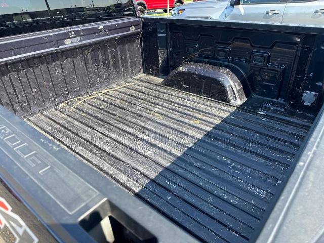 Used 2022 Chevrolet Silverado 1500 LT AWD/4WD image 6