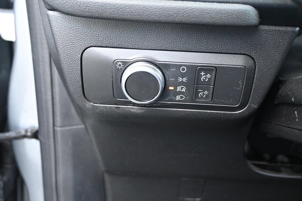 Certified 2022 Ford Escape SE image 33