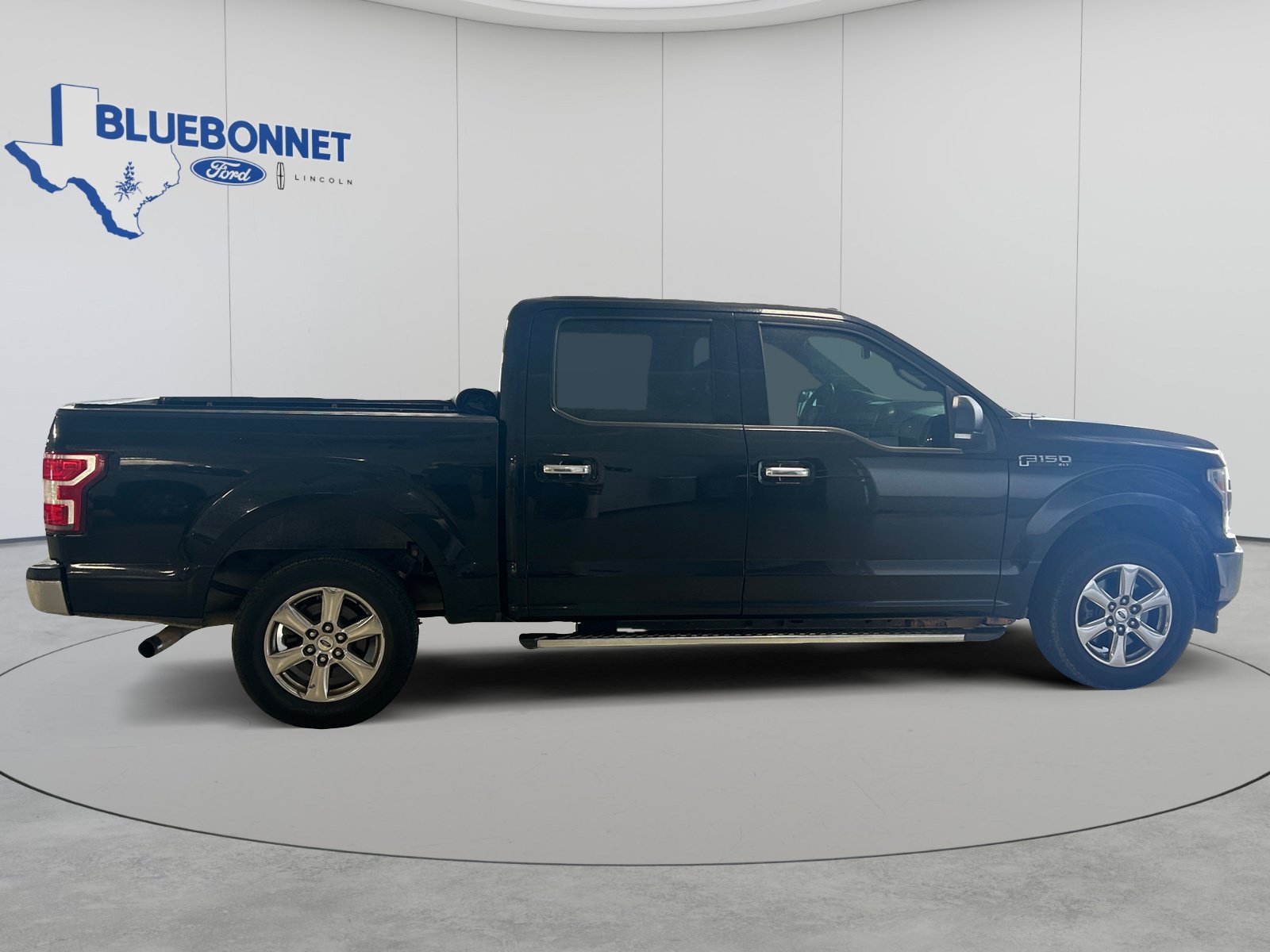Certified 2018 Ford F150 XLT RWD image 3