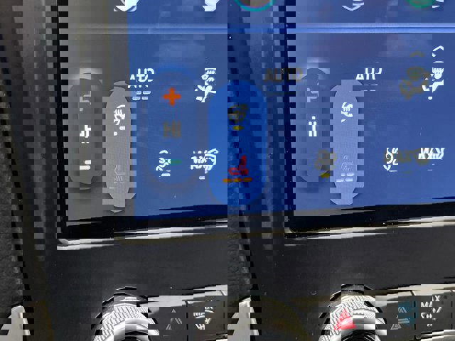 Certified 2024 Ford Edge SEL w/ Convenience Package image 28