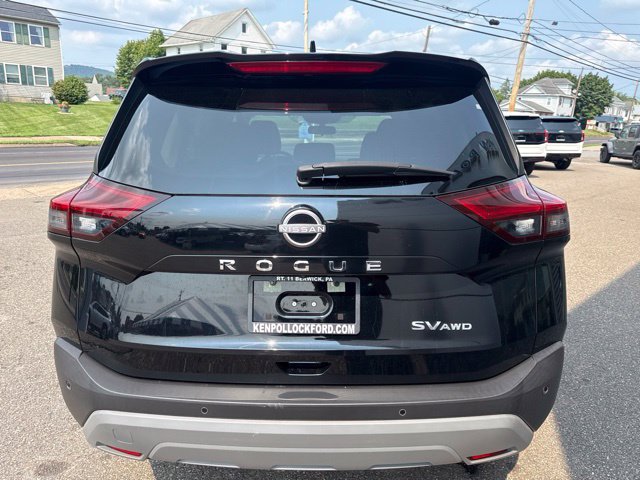 Used 2023 Nissan Rogue SV AWD/4WD image 7