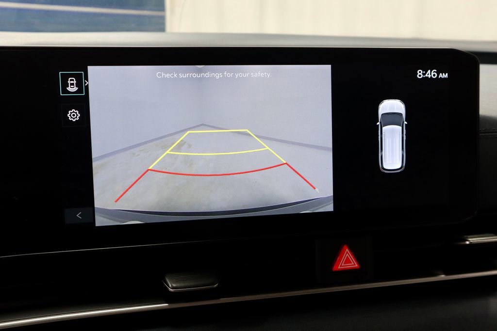 Used 2025 Kia Carnival EX image 9