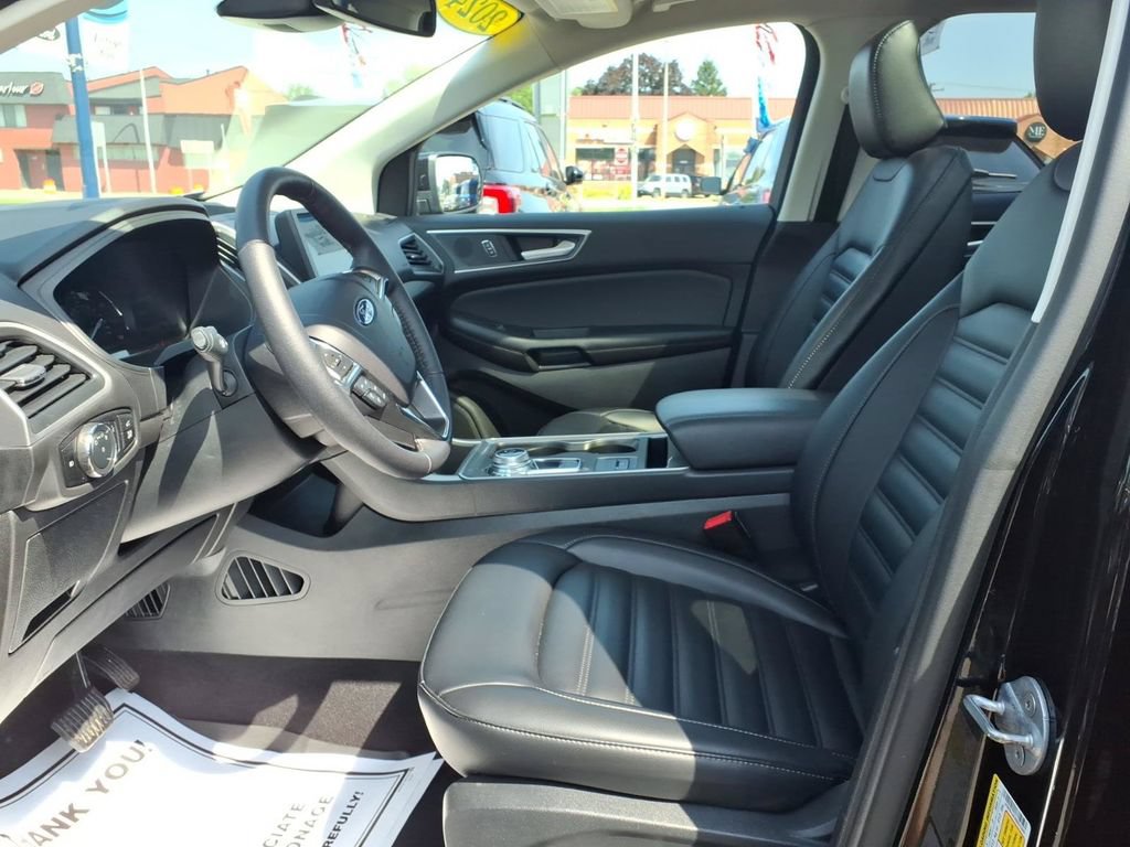Certified 2024 Ford Edge SEL w/ Convenience Package AWD/4WD image 13