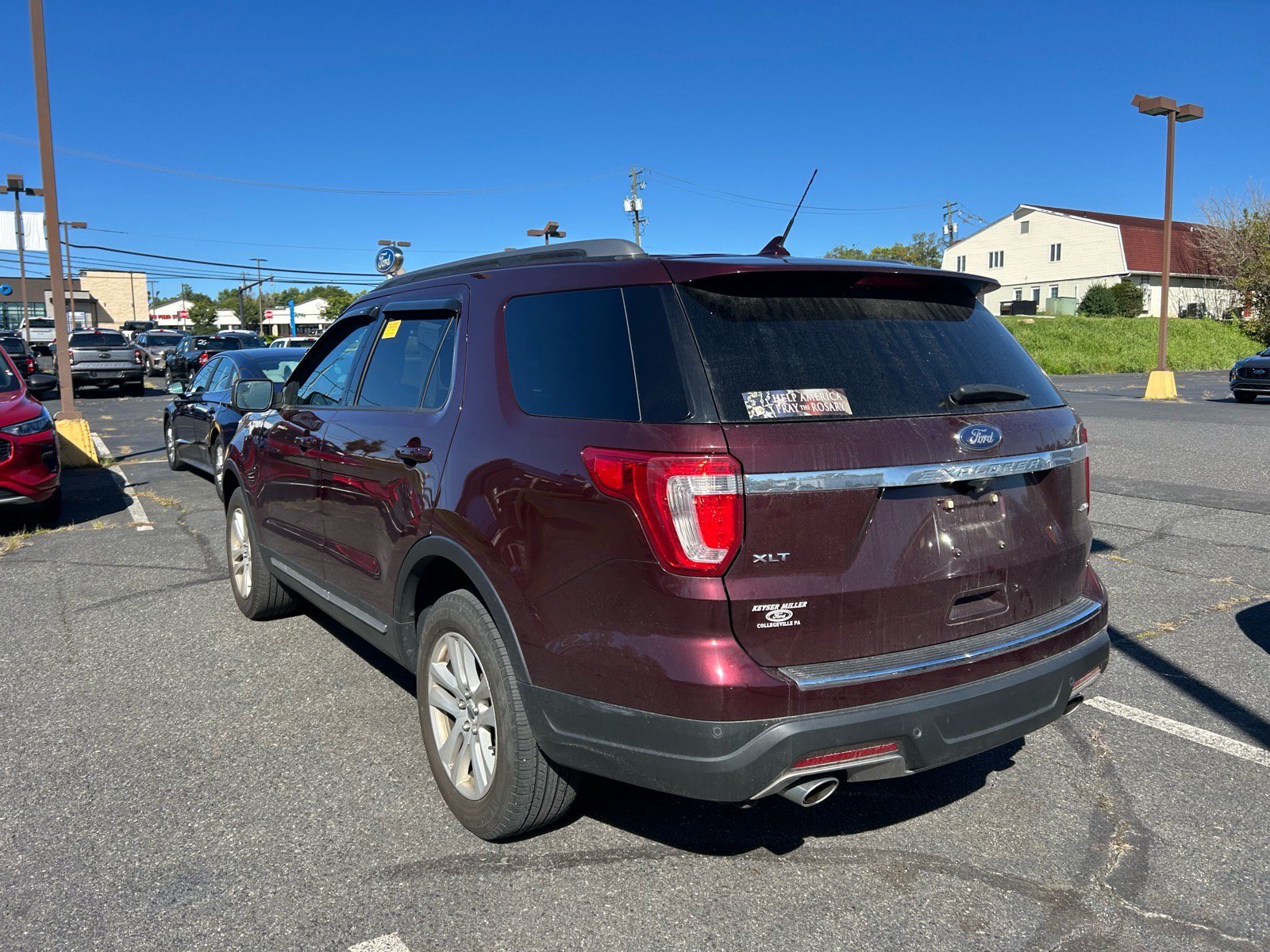 Certified 2018 Ford Explorer XLT w/ Equipment Group 201A AWD/4WD image 7