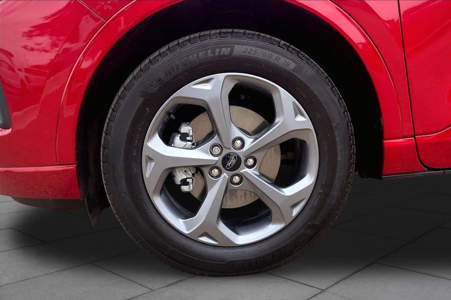 Certified 2024 Ford Escape ST-Line w/ Tech Pack #1 AWD/4WD image 11