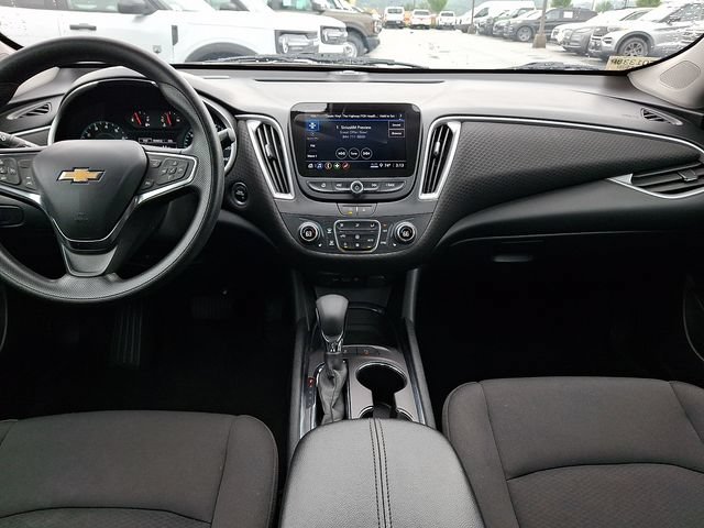 Used 2025 Chevrolet Malibu LT FWD image 15