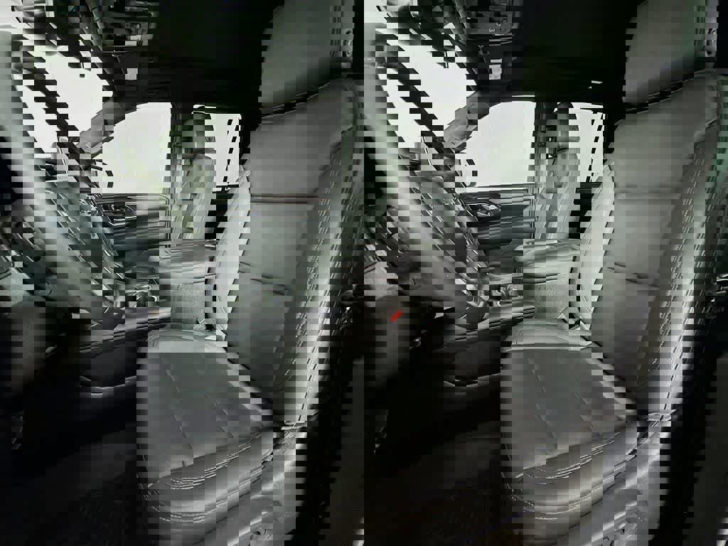 Used 2023 Chevrolet Tahoe Z71 image 12