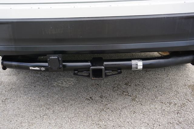 Used 2019 Toyota Highlander LE AWD/4WD image 18