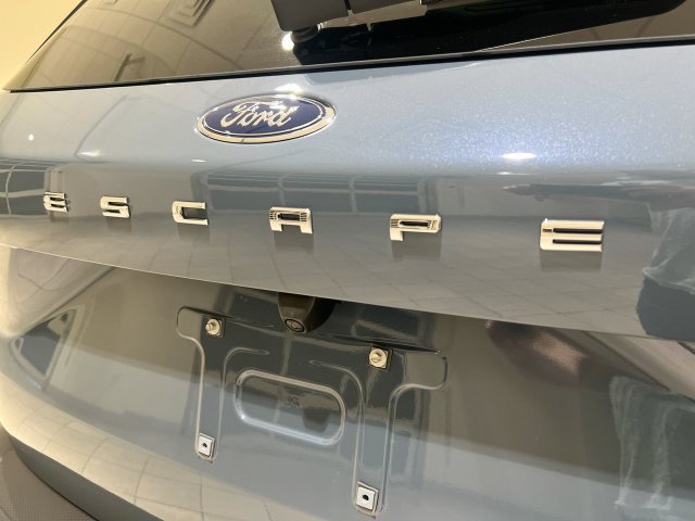 Certified 2024 Ford Escape SE FWD image 20