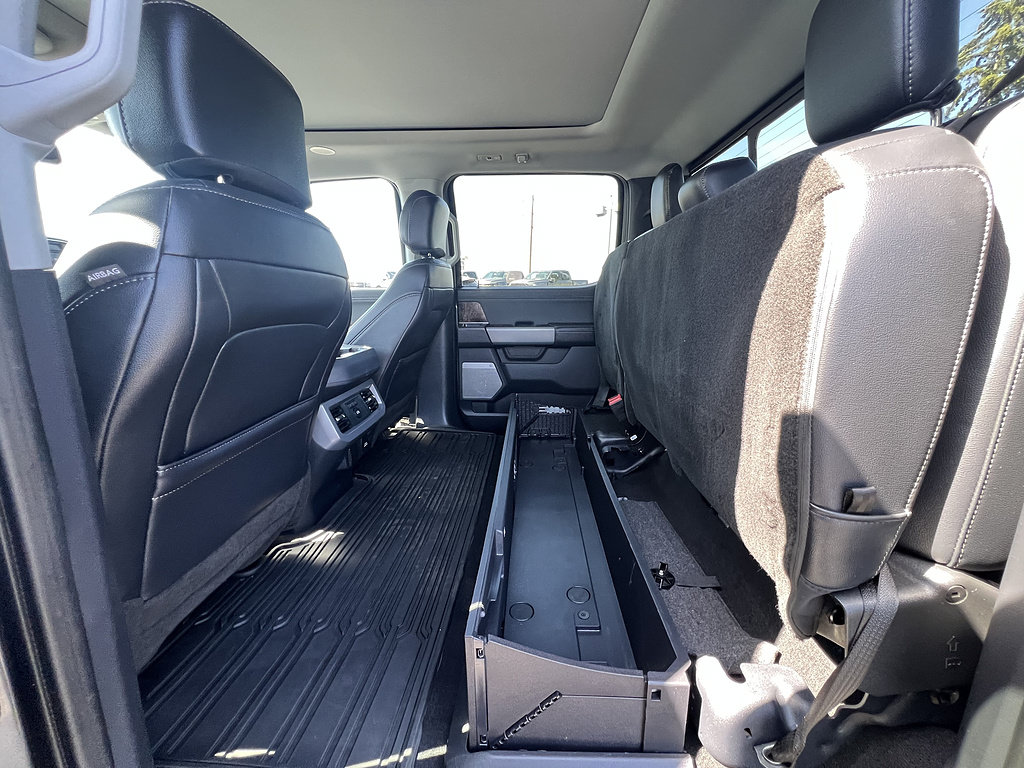 Certified 2023 Ford F350 Platinum w/ FX4 Off-Road Package AWD/4WD image 34