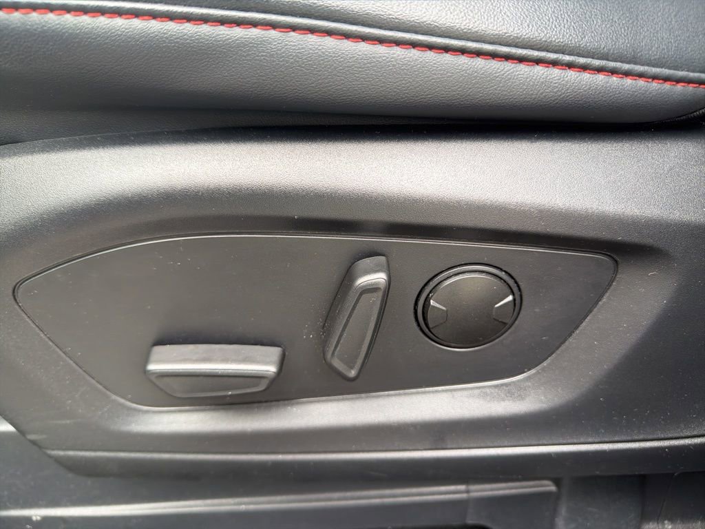 Certified 2025 Ford Explorer ST-Line image 16