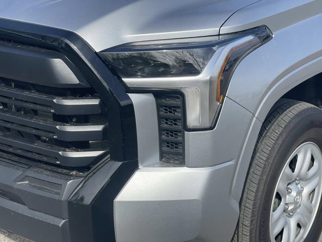 Used 2025 Toyota Tundra SR w/ SR Tow Package AWD/4WD image 9